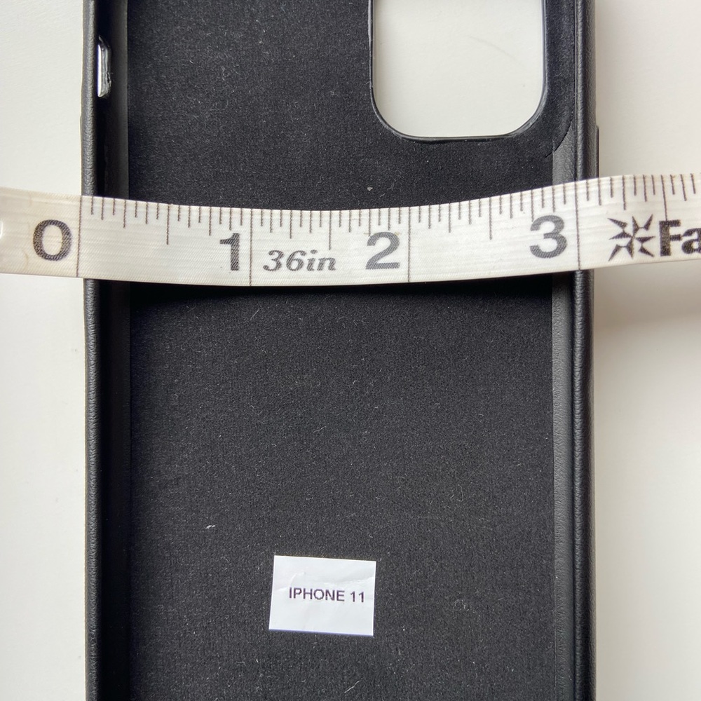 Zadig & Voltaire iPhone 11 crossbody phone case - Picture 10 of 10